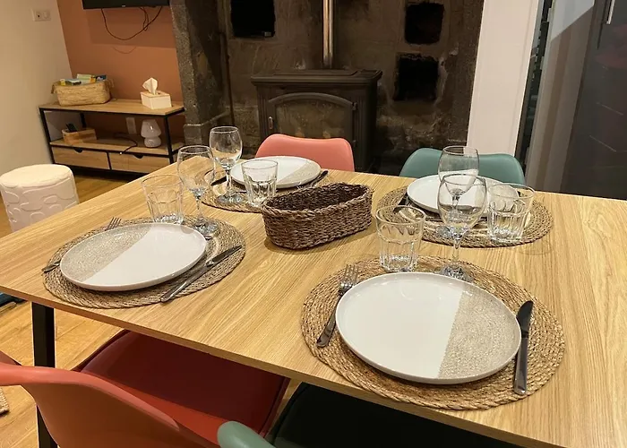 Maison De Bourg Au Coeur Du Parc Des Volcans D'auvergne