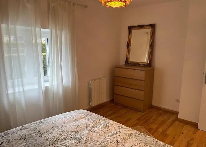 Holiday home Maison De Bourg Au Coeur Du Parc Des Volcans D'auvergne